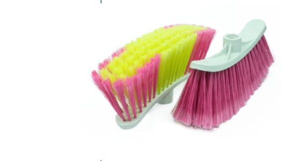 ESCOBA DE COLOR PROL ECO